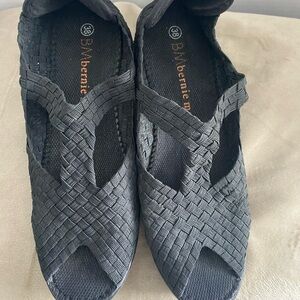 bernie mev. Black Woven Peep-Toe Slip-On Flats